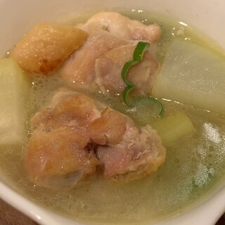鶏肉の中華スープ